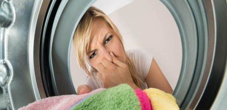 Çamaşır Makinesindeki Koku Nasıl Giderilir?