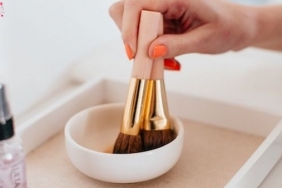 Makyaj Fırçaları Nasıl Temizlenir? 