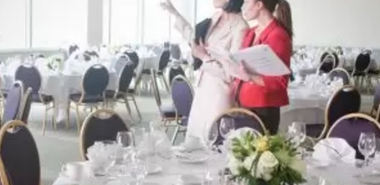 Etkinlik Koordinatörü Nasıl Olunur? Maaşları Ne Kadar? 