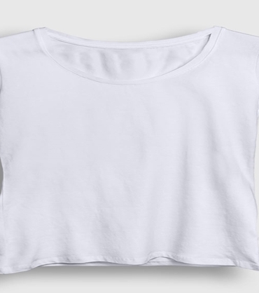 Klasik Beyaz Tişörtle 5 Şık Kombin Önerisi