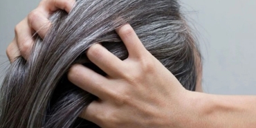 Genç Yaşta Saç Beyazlamasını Önleyen Yiyecekler