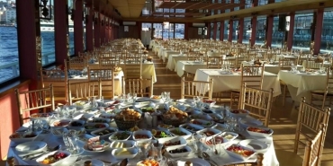 İftar sofraları Boğaz'a taşındı