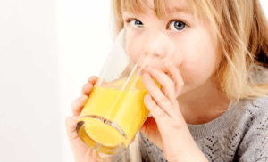 Çocuklarda Bağışıklığı Güçlendirmek İçin Günlük Portakal Suyu Tüketimi