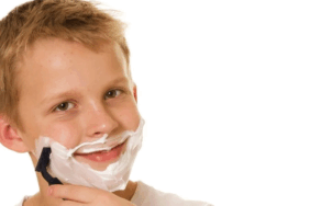 erkek-cocuklarda-erken-ergenlik