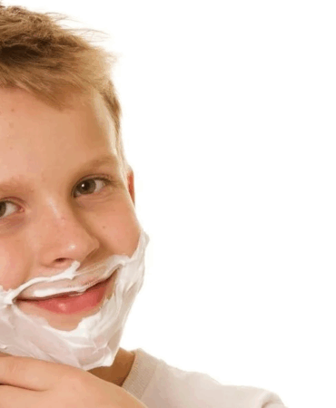 erkek-cocuklarda-erken-ergenlik