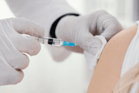 Kız Çocuklarında Rahim Ağzı Kanserine Karşı Aşının Yaşı